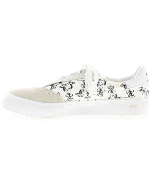 adidas รองเท้าผ้าใบ