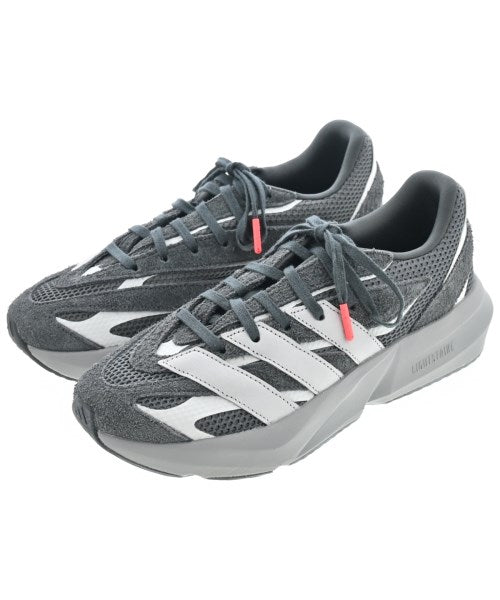 adidas รองเท้าผ้าใบ