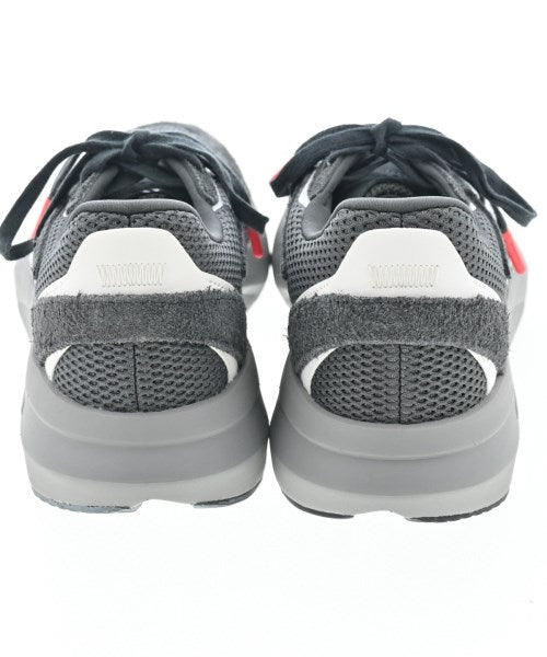 adidas รองเท้าผ้าใบ