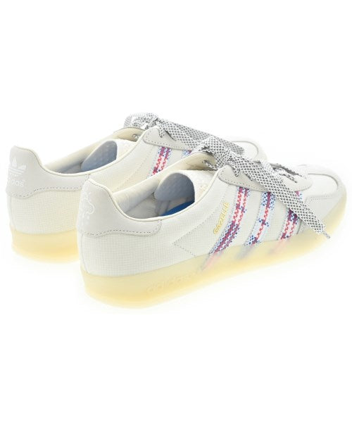 adidas รองเท้าผ้าใบ