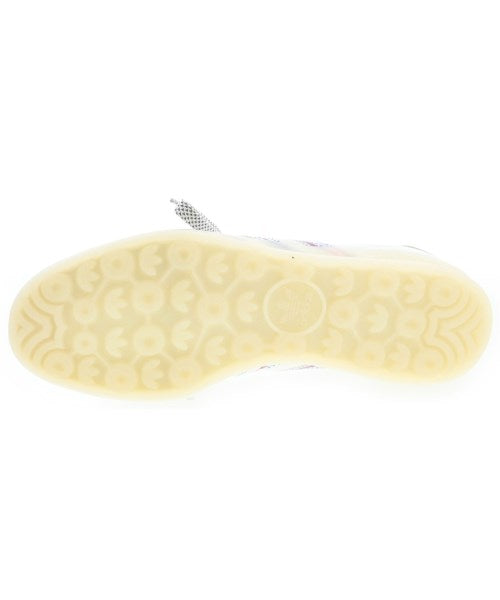 adidas รองเท้าผ้าใบ