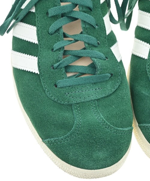 adidas รองเท้าผ้าใบ