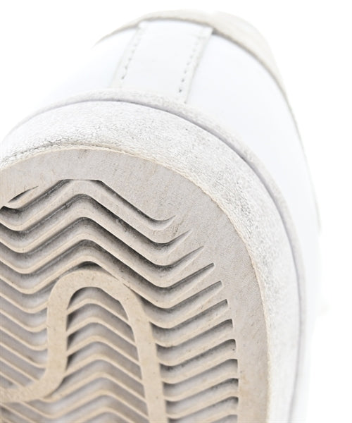 adidas รองเท้าผ้าใบ