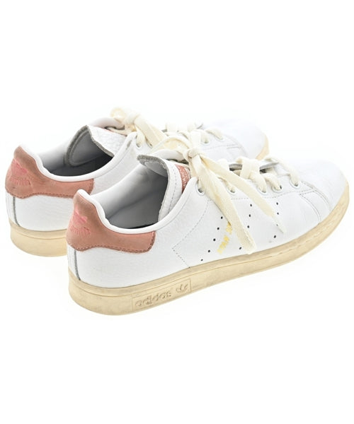 adidas รองเท้าผ้าใบ