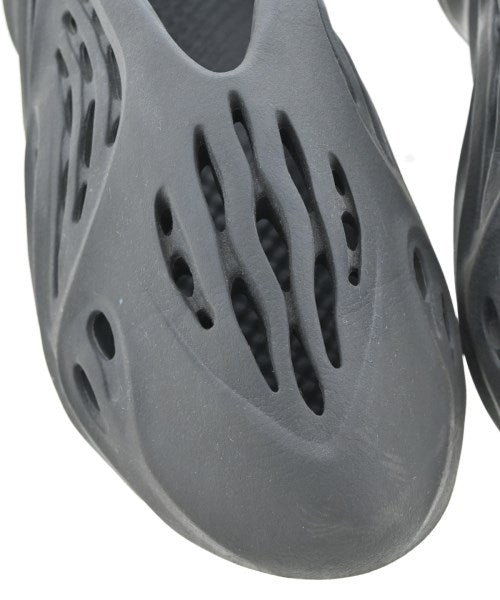 adidas รองเท้า อื่น