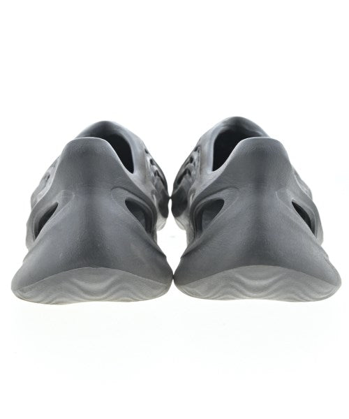 adidas รองเท้า อื่น