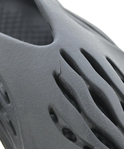 adidas รองเท้า อื่น