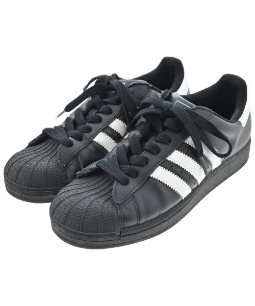 adidas รองเท้าผ้าใบ