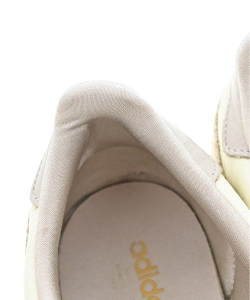 adidas รองเท้าผ้าใบ