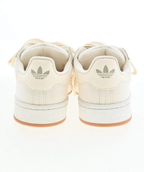 adidas รองเท้าผ้าใบ