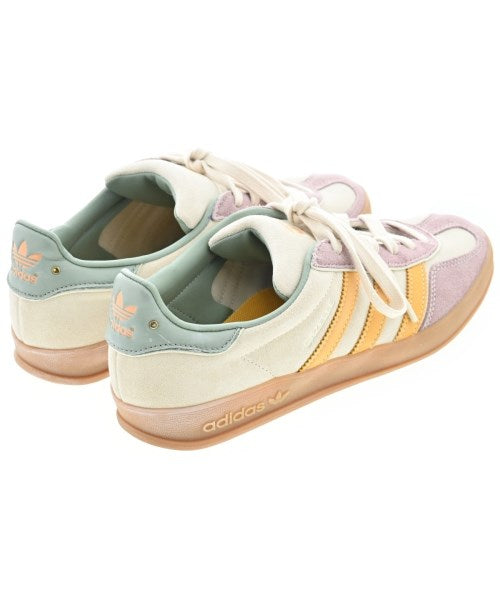 adidas รองเท้าผ้าใบ