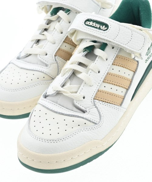 adidas รองเท้าผ้าใบ