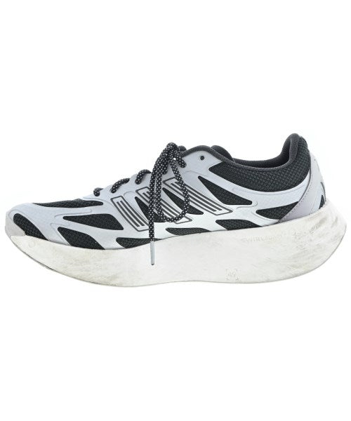 adidas รองเท้าผ้าใบ