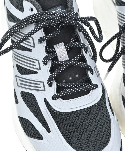 adidas รองเท้าผ้าใบ
