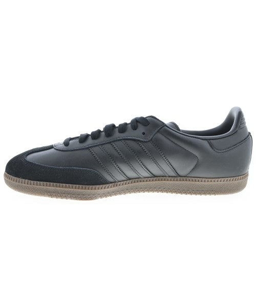 adidas รองเท้าผ้าใบ