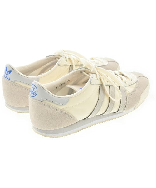 adidas รองเท้าผ้าใบ