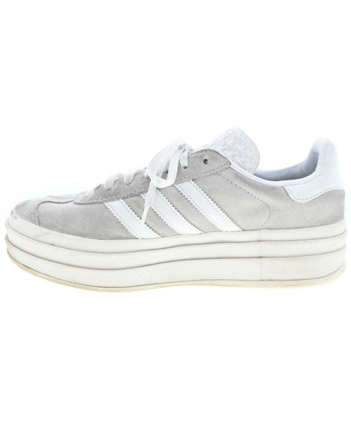 adidas รองเท้าผ้าใบ