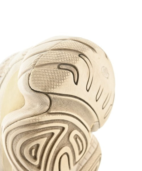 adidas รองเท้าผ้าใบ