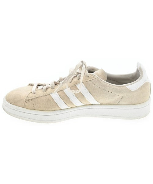 adidas รองเท้าผ้าใบ
