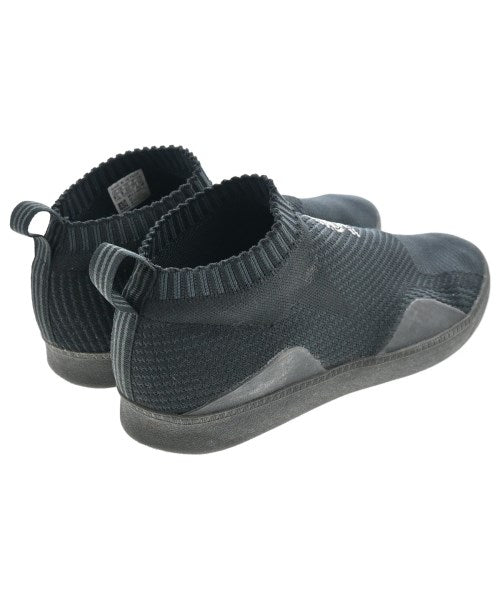 adidas รองเท้าผ้าใบ