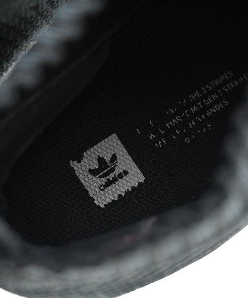 adidas รองเท้าผ้าใบ