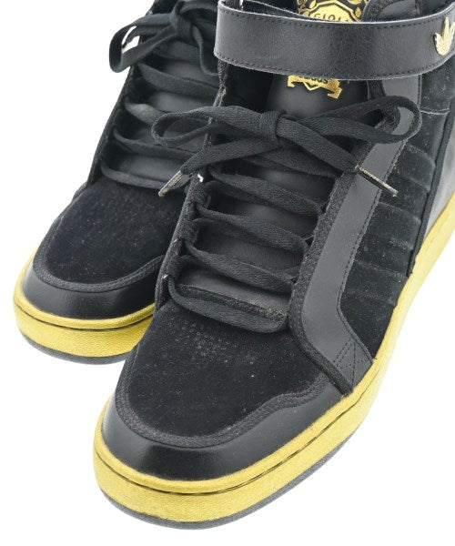 adidas รองเท้าผ้าใบ