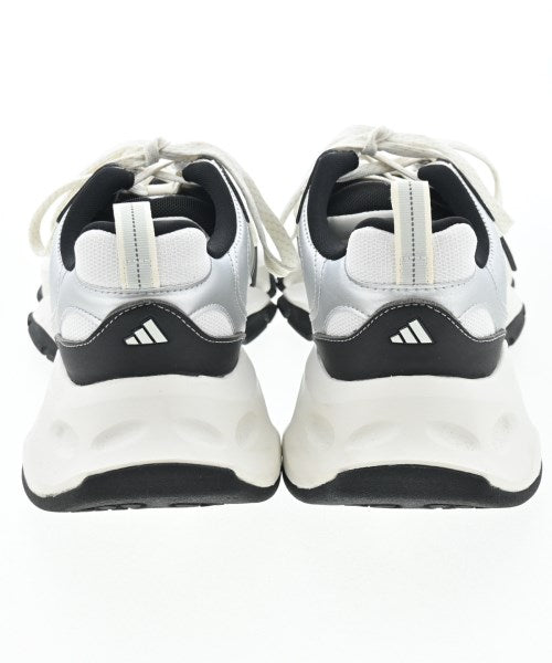 adidas รองเท้าผ้าใบ