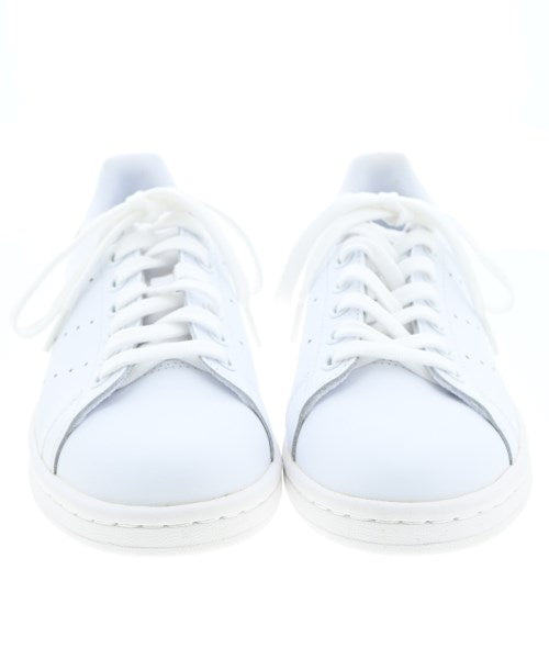 adidas รองเท้าผ้าใบ