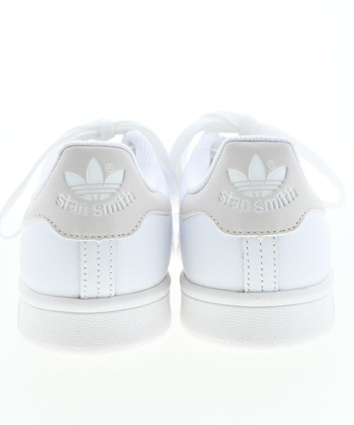 adidas รองเท้าผ้าใบ