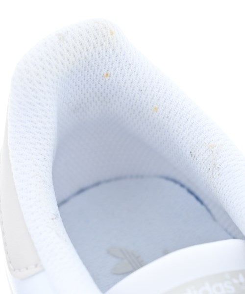 adidas รองเท้าผ้าใบ