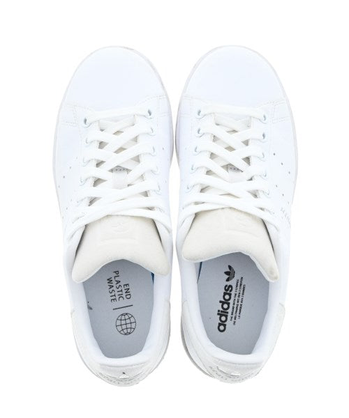 adidas รองเท้าผ้าใบ