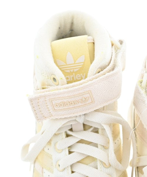 adidas รองเท้าผ้าใบ