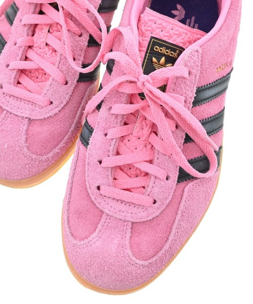 adidas รองเท้าผ้าใบ