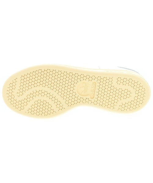 adidas รองเท้าผ้าใบ