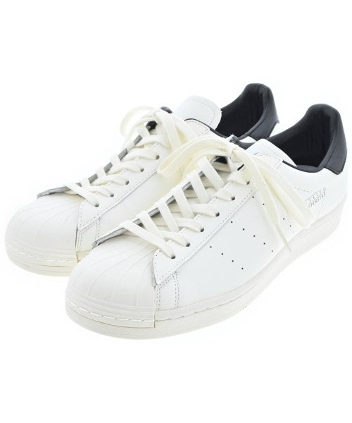 adidas รองเท้าผ้าใบ