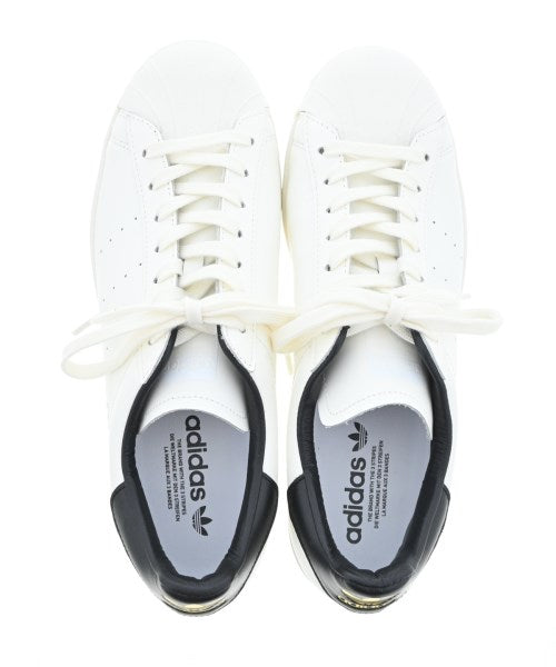 adidas รองเท้าผ้าใบ
