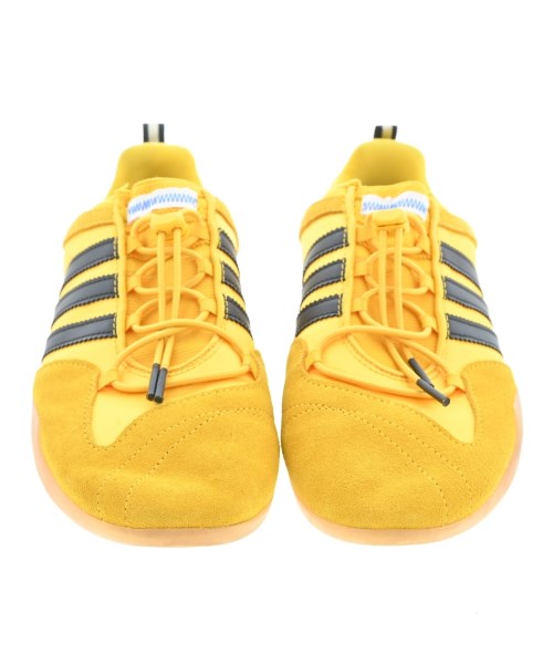 adidas รองเท้าผ้าใบ