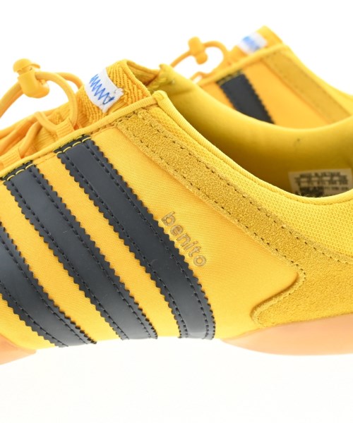 adidas รองเท้าผ้าใบ