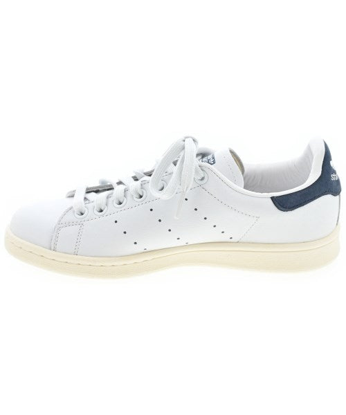 adidas รองเท้าผ้าใบ