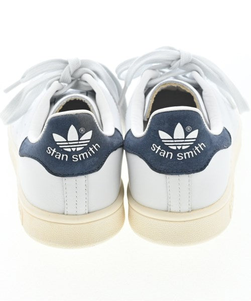adidas รองเท้าผ้าใบ