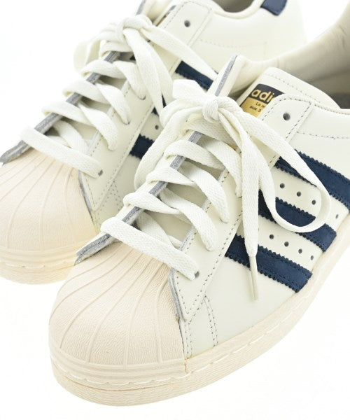 adidas รองเท้าผ้าใบ