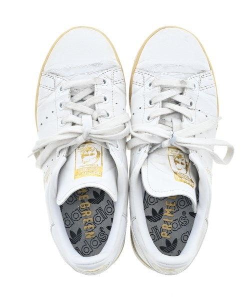 adidas รองเท้าผ้าใบ