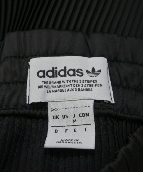 adidas กระโปรงสั้น