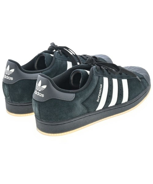 adidas รองเท้าผ้าใบ