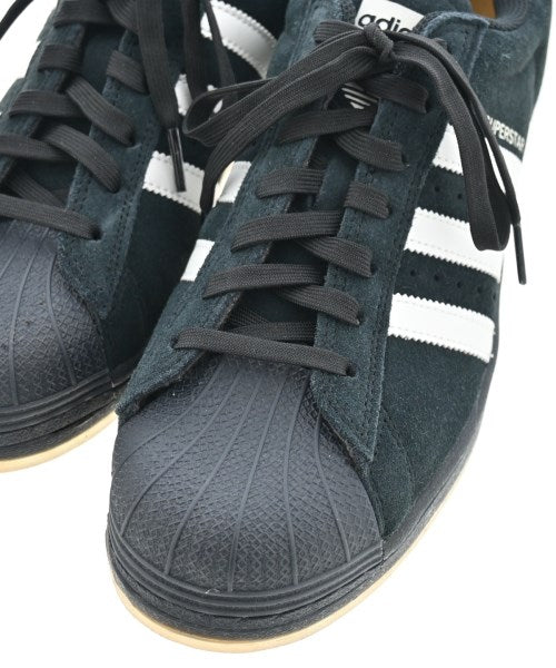 adidas รองเท้าผ้าใบ