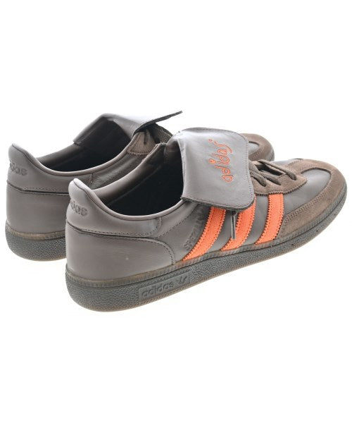 adidas รองเท้าผ้าใบ