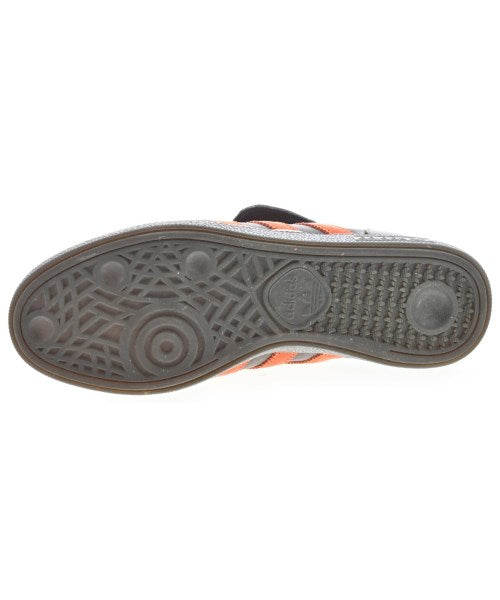 adidas รองเท้าผ้าใบ