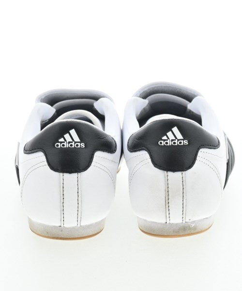 adidas รองเท้าผ้าใบ