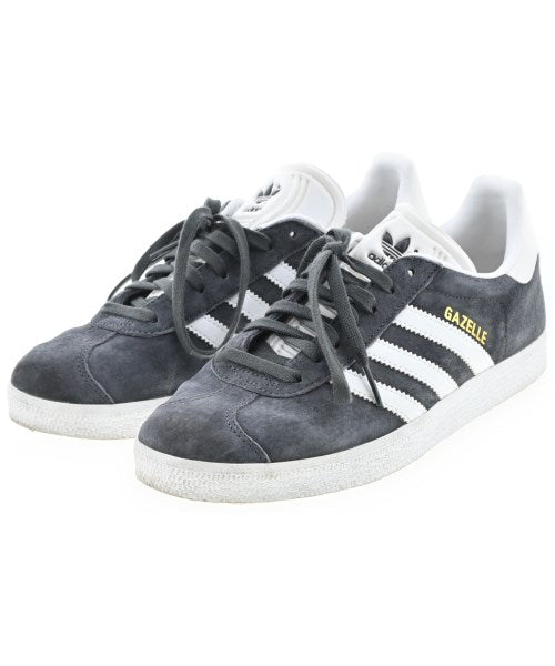 adidas รองเท้าผ้าใบ