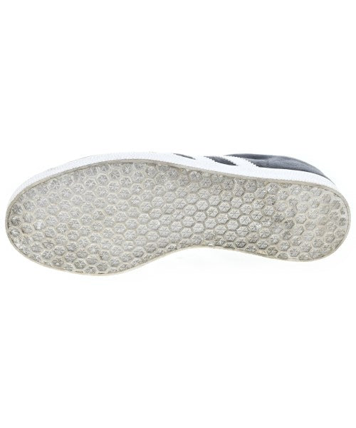 adidas รองเท้าผ้าใบ